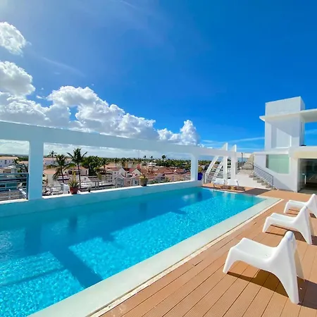 Caribbean Dream Suites Playa Los Corales - Pool Beach Club & Spa